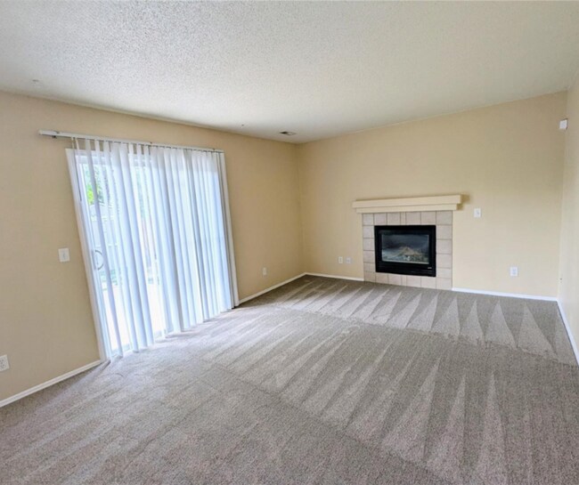 Building Photo - 2132 Reminiscent Cir