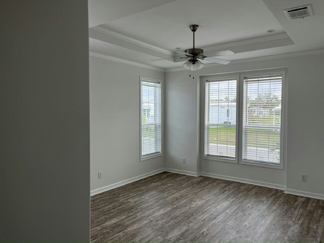 Building Photo - 3805 Vine Trl