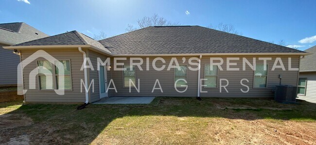 Building Photo - Home for Rent in Thorsby! COMING SOON!!