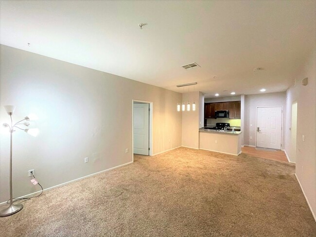 Building Photo - 2174 Scholarship