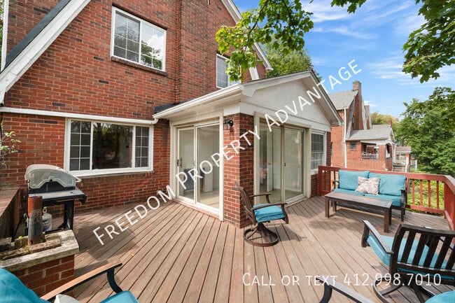 Building Photo - 2642 Mt Royal Rd