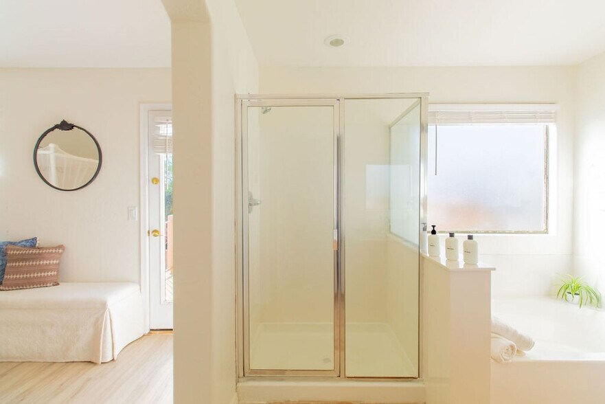 Building Photo - 1859 N Desert Willow St