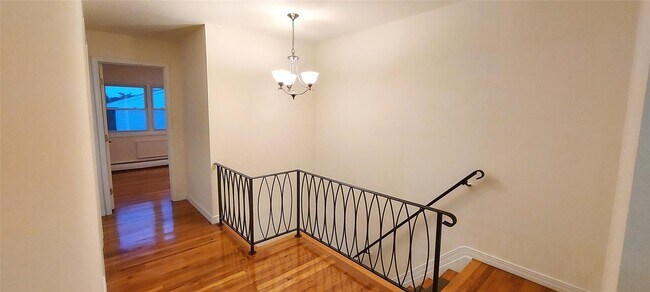 Building Photo - 109 Roosevelt Dr
