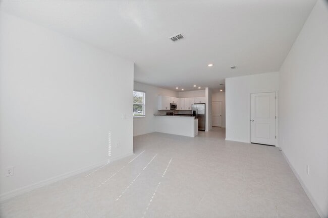 Building Photo - Brand New End Unit Townhome in Angeline Co...