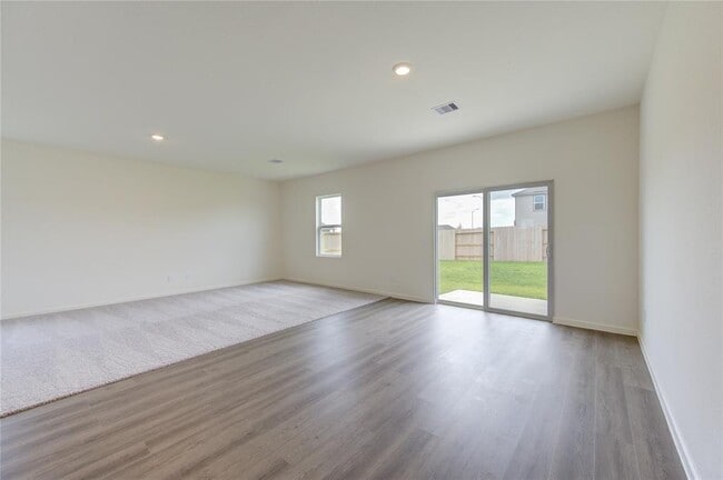 Building Photo - 5903 Grantgrala Dr