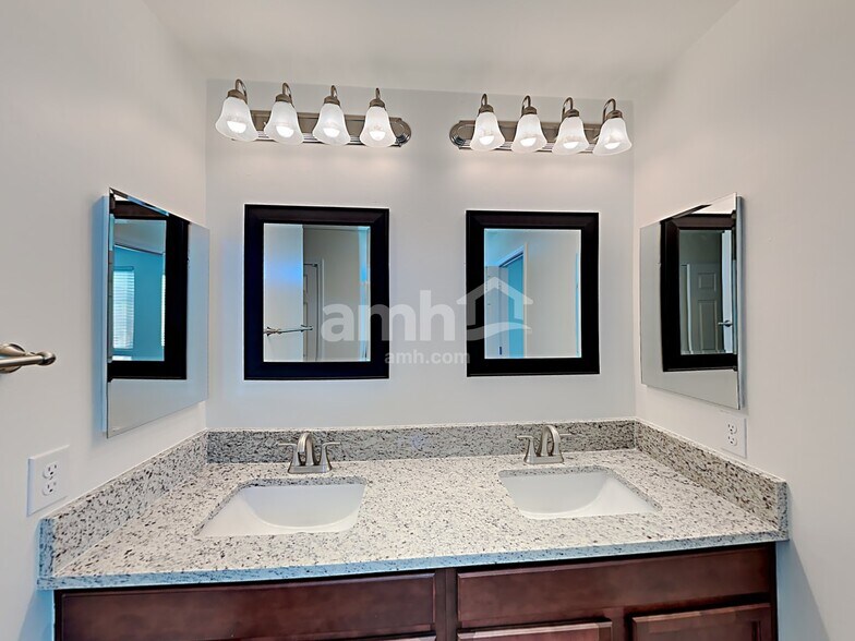 Building Photo - 6426 E Boldin Dr