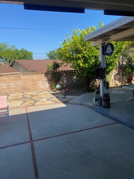 Building Photo - 23030 Hilse Ln