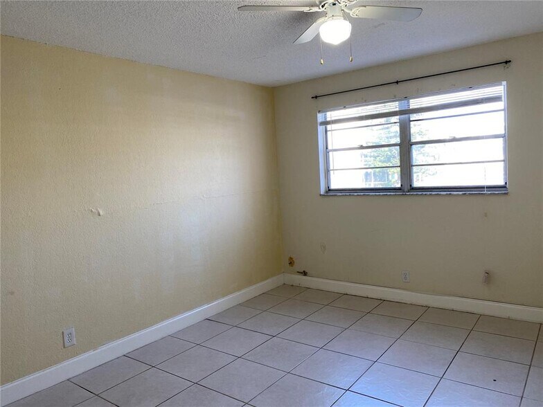 Building Photo - 2775 Taft St