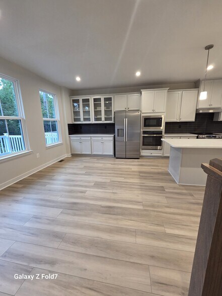 Building Photo - 6727 Shelton Ln