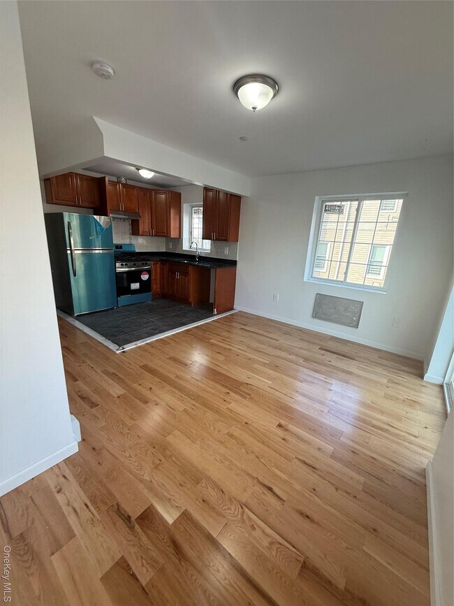 Building Photo - 90-26 138th Pl