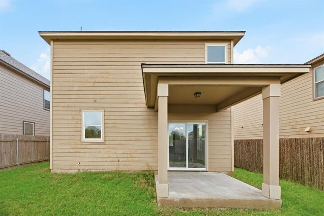 Building Photo - 13535 Abraham Lincoln St