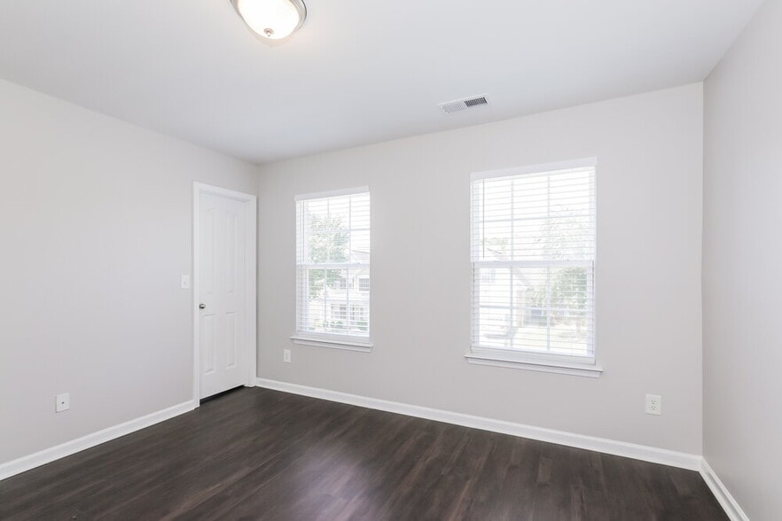 Building Photo - 16527 Falconry Way