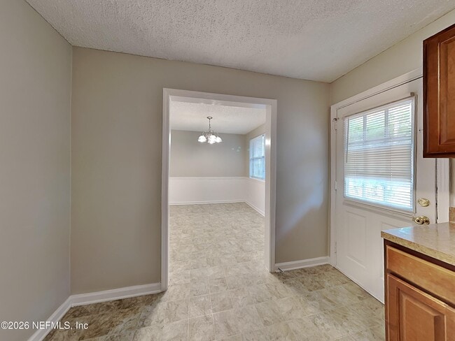 Building Photo - 6406 Harlow Blvd