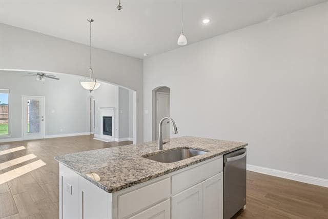 Building Photo - 1709 Everitt Trail