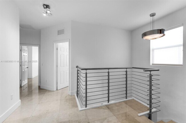 Building Photo - 11229 NW 44th Terrace