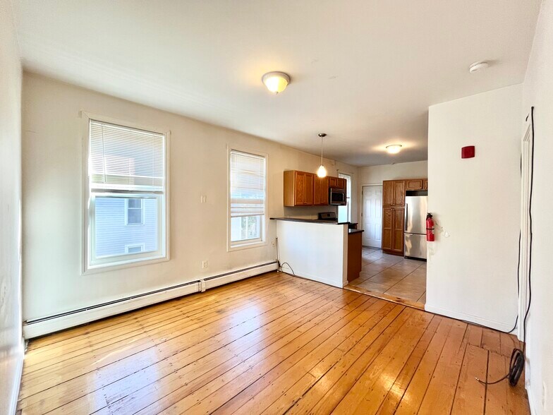 Building Photo - 52 Delle Ave