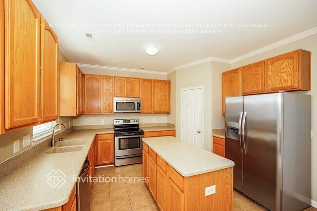 Building Photo - 122 Elgin Ln