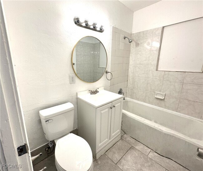 Building Photo - 3156 Market St