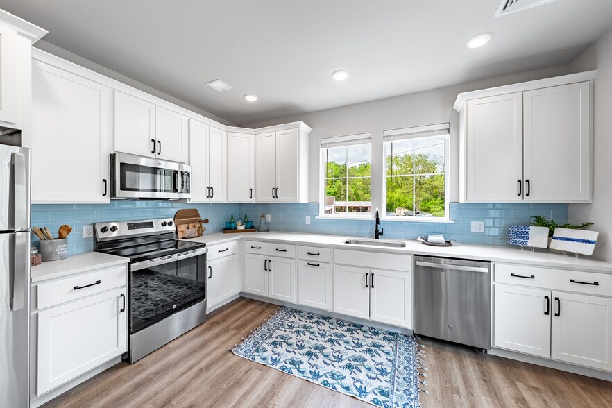 Stainless Steel Appliances - The Ridge