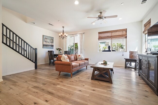 Building Photo - Beautiful TownHome in Pacific Ridge Rancho...