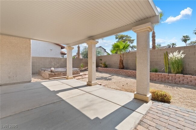 Building Photo - 3963 Tudur Ln