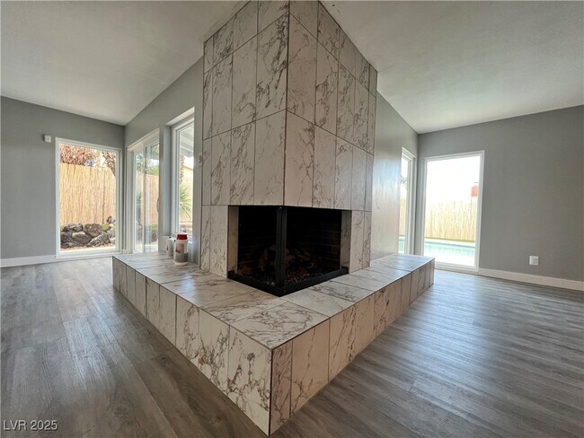 Building Photo - 3140 Hebard Dr