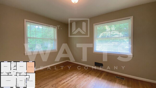 Building Photo - Silver Lake Duplex
