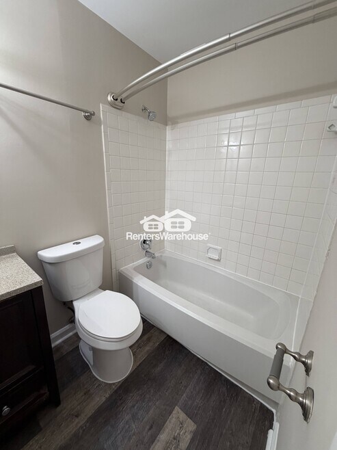 Building Photo - 7538 Woodbine Dr