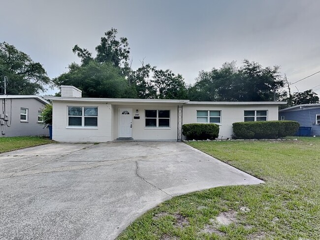 Building Photo - 2489 Quail Ave
