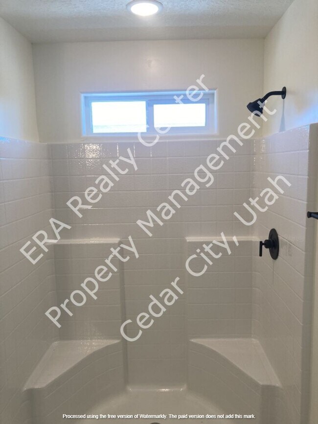 Building Photo - 4283 UT-56