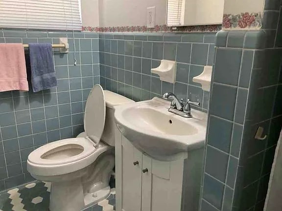 Building Photo - 1477 SE Inglewood Ave