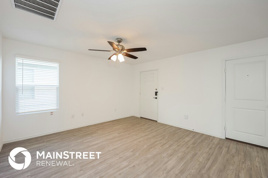 Building Photo - 13815 Goat Cv