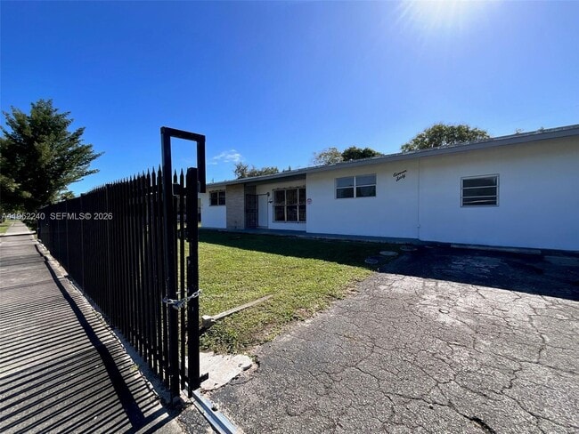 Building Photo - 1160 NE 200th Terrace