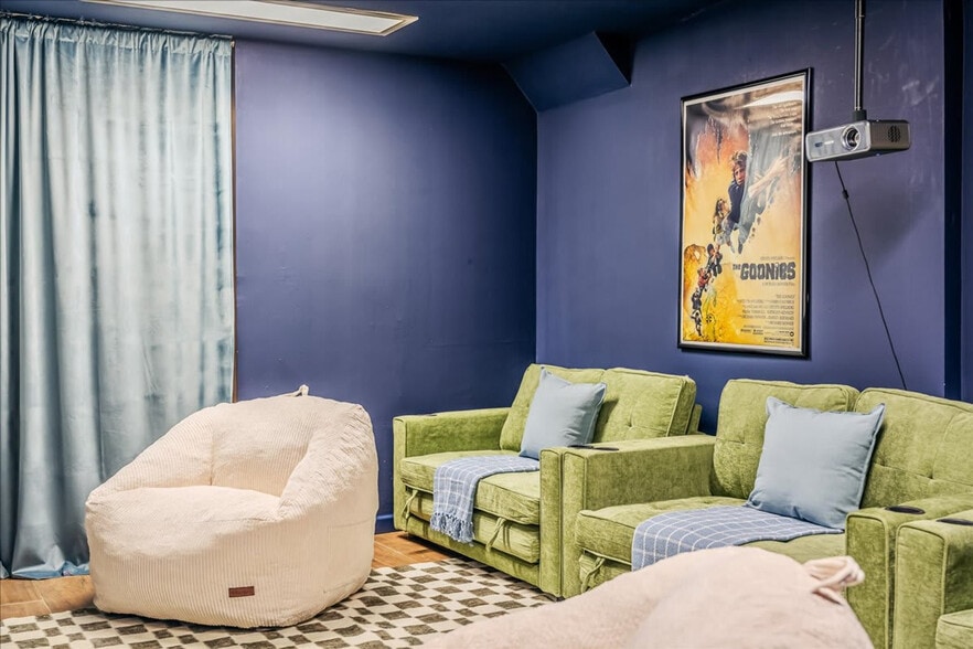 Building Photo - 157 Seminole Trail