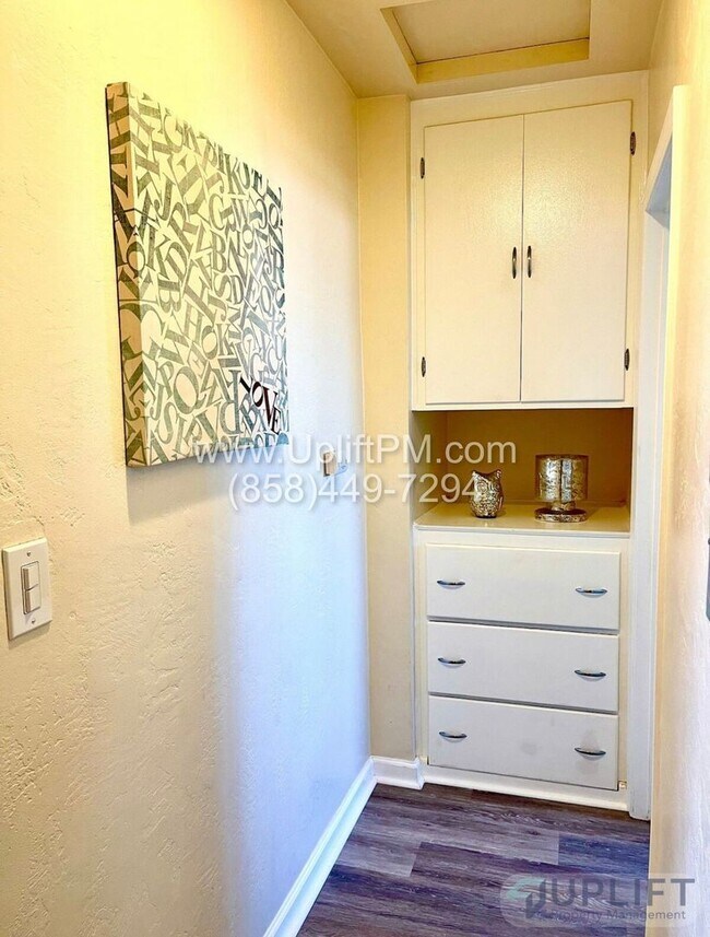 Building Photo - 4124 Gamma St