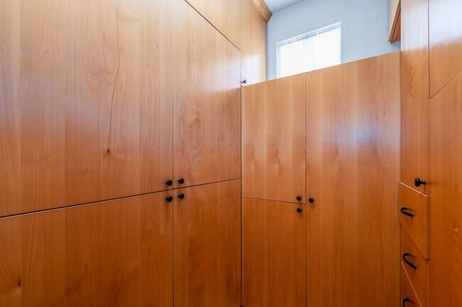Building Photo - 3102 Cassia Ct