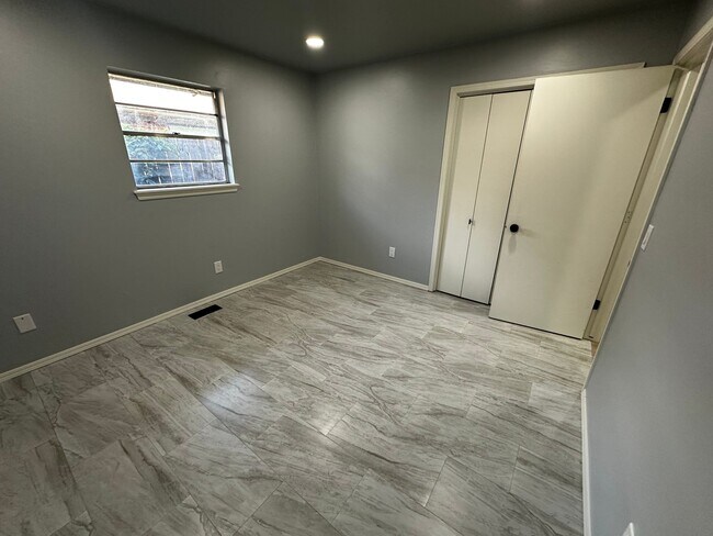 Building Photo - 8031 NW 31st Terrace