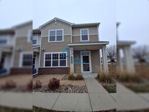 Building Photo - Warm and inviting Woodbury Townhouse! 3 br...