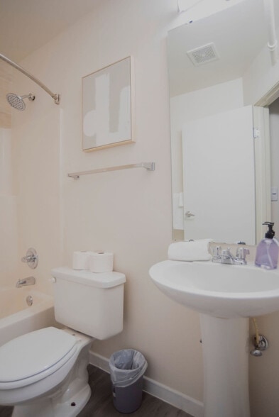 Building Photo - 50 N Illinois St