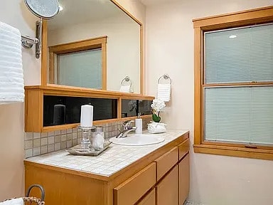 Building Photo - 9477 La Jolla Shores Dr