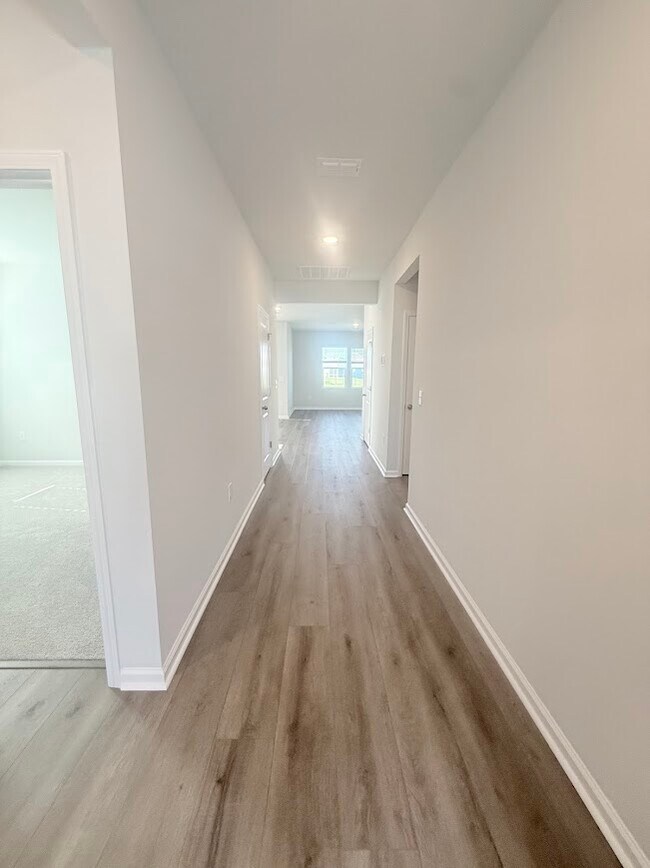 Building Photo - 1022 Laconic Dr