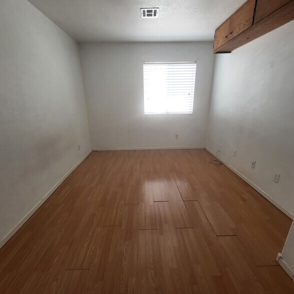 Building Photo - 7813 Seychelles Ct