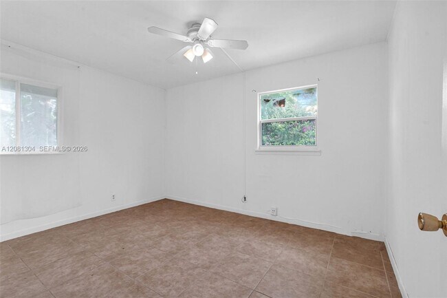 Building Photo - 3541 NW 7th Pl