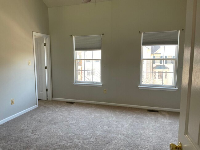 Building Photo - Townhome in Walden! Coming soon!