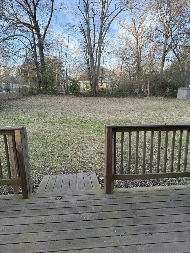 Building Photo - 401 1st Ave N