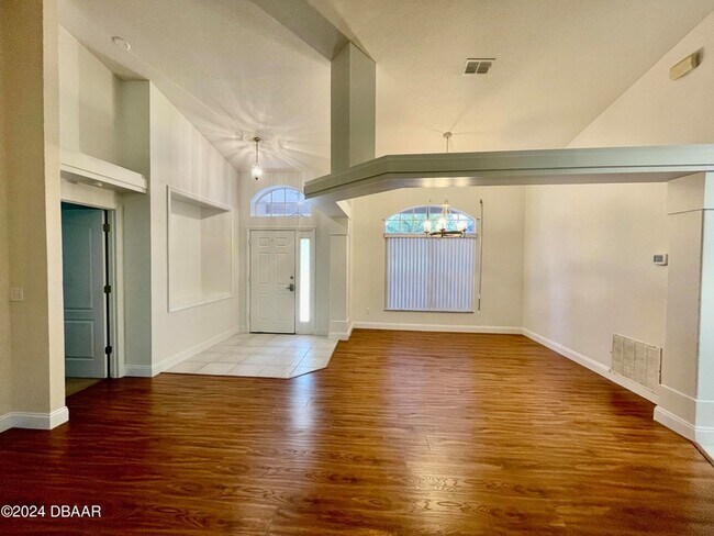 Building Photo - 137 Bryan Cave Rd