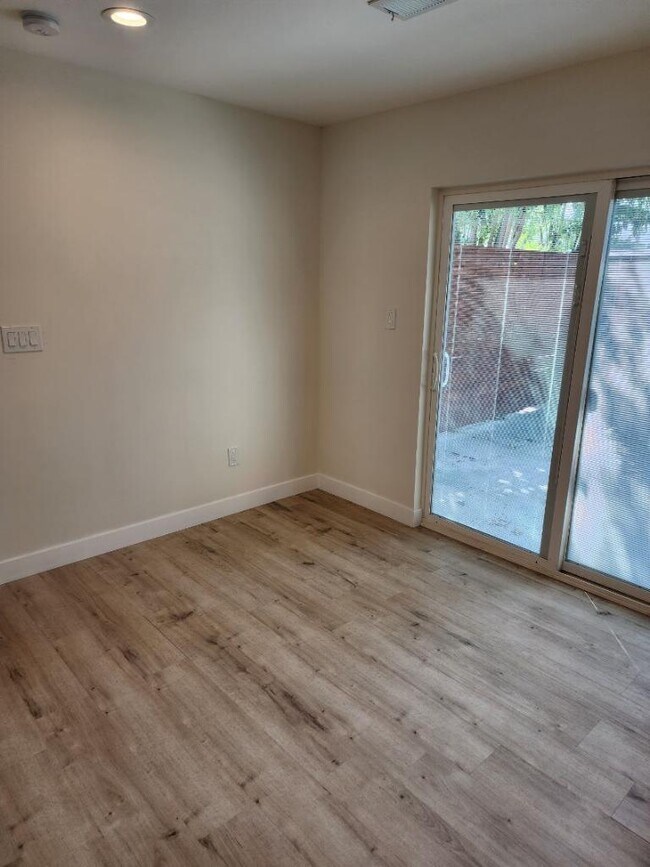 Building Photo - 7539 Enfield Ave