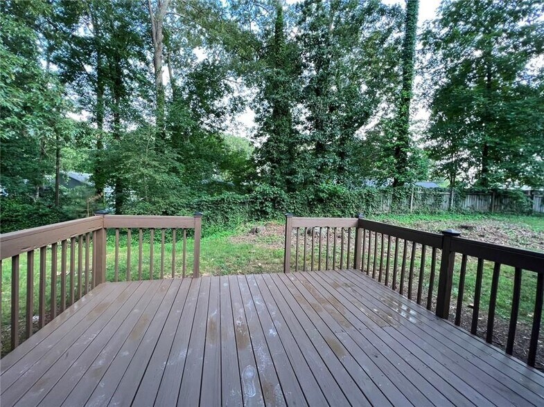 Building Photo - 60 Jesica Way