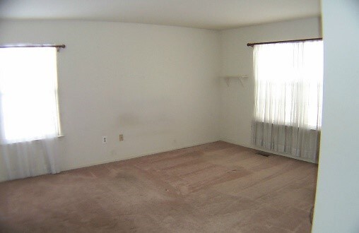 Building Photo - 113 Glennbrook Ct
