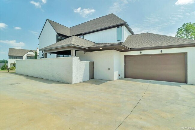 Building Photo - 7132 Fain Park Dr